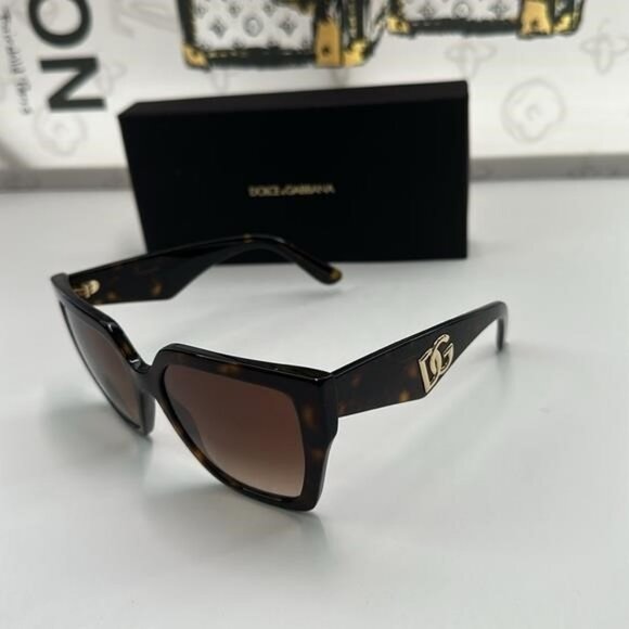 Dolce and Gabbana Brown Gradient Butterfly Ladies Sunglasses DG4438 502/13 55 - Picture 12 of 14